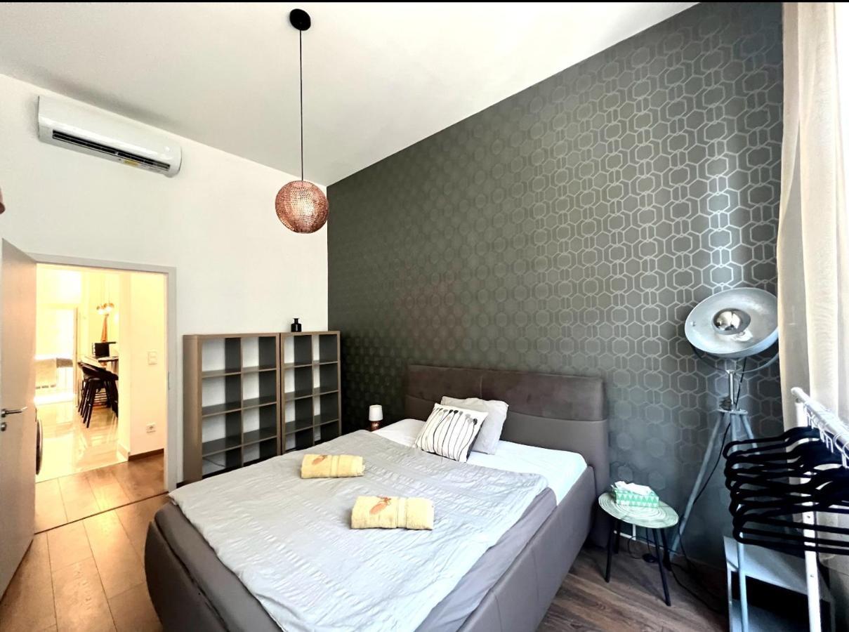 Wonderful Design Apartment In The City Centre Budapest Esterno foto